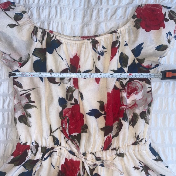 🌟 L’Atiste Romper | Size L| Chic & Flattering 💃 Perfect for day to night look - Picture 8 of 9